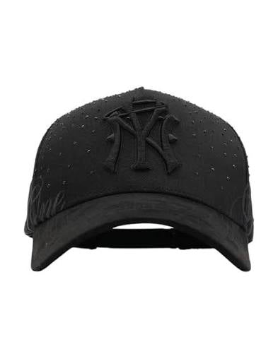 31 HATS “FOREVER BLACK”